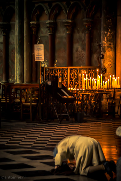 Godsdienstoefening (Amiens Cathedral, may 2014) - 20140429-SLT-A99V-DSC04293