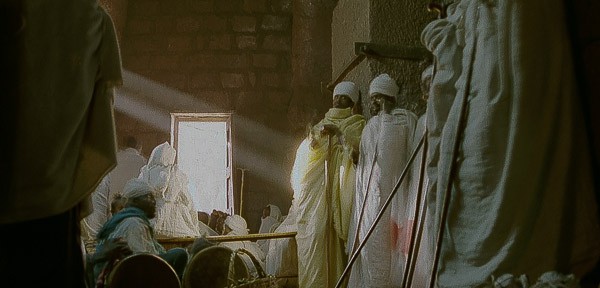 Zondagochtend, te kerk in Lalibela (2004)